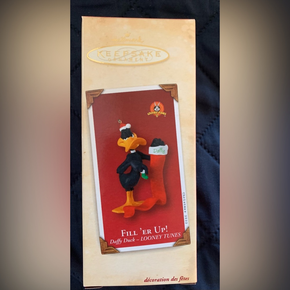 Hallmark Keepsake Ornament Daffy Duck Looney Tunes 2002 like new condition